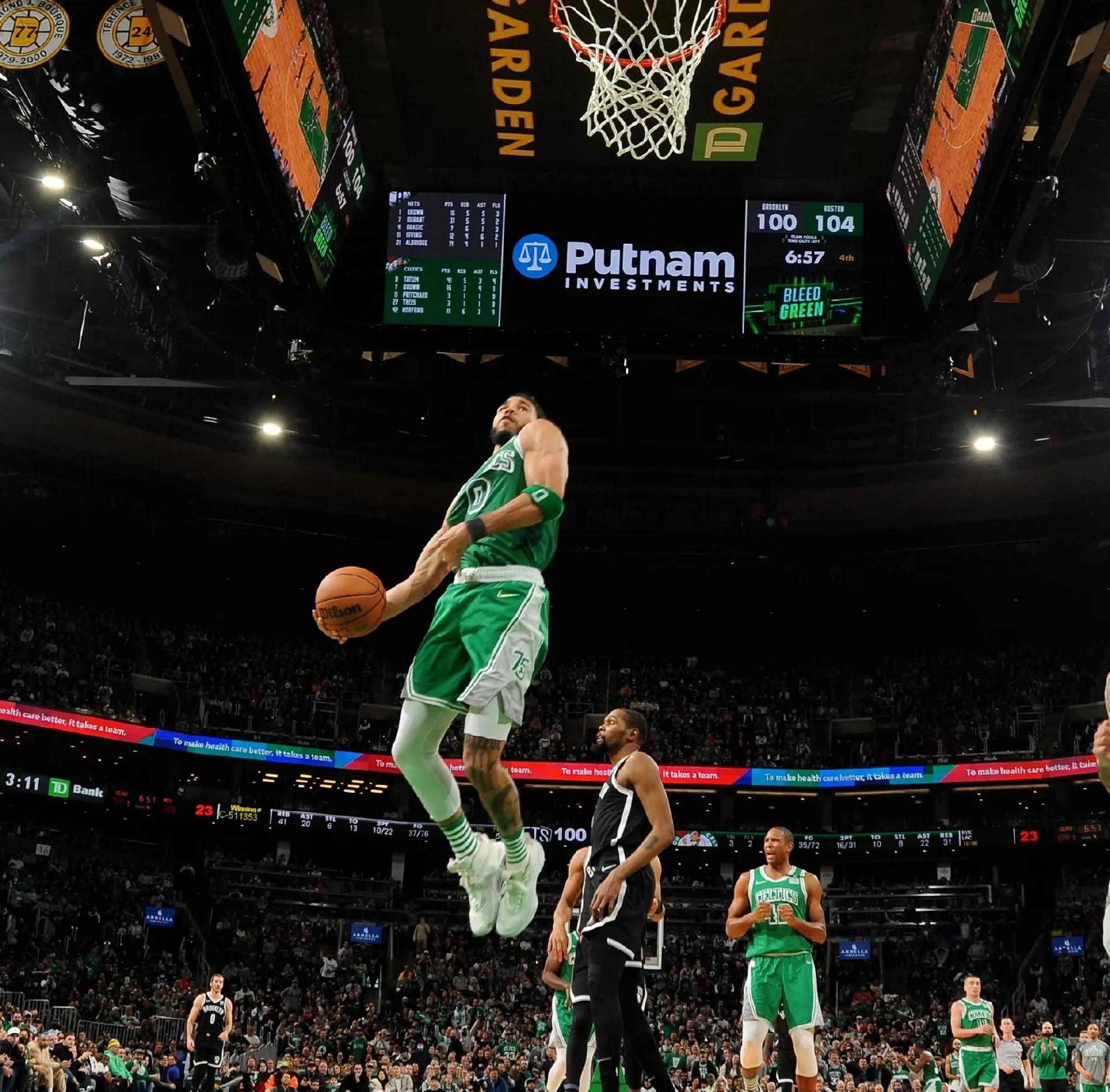 骑士大胜凯尔特人，晋级季后赛