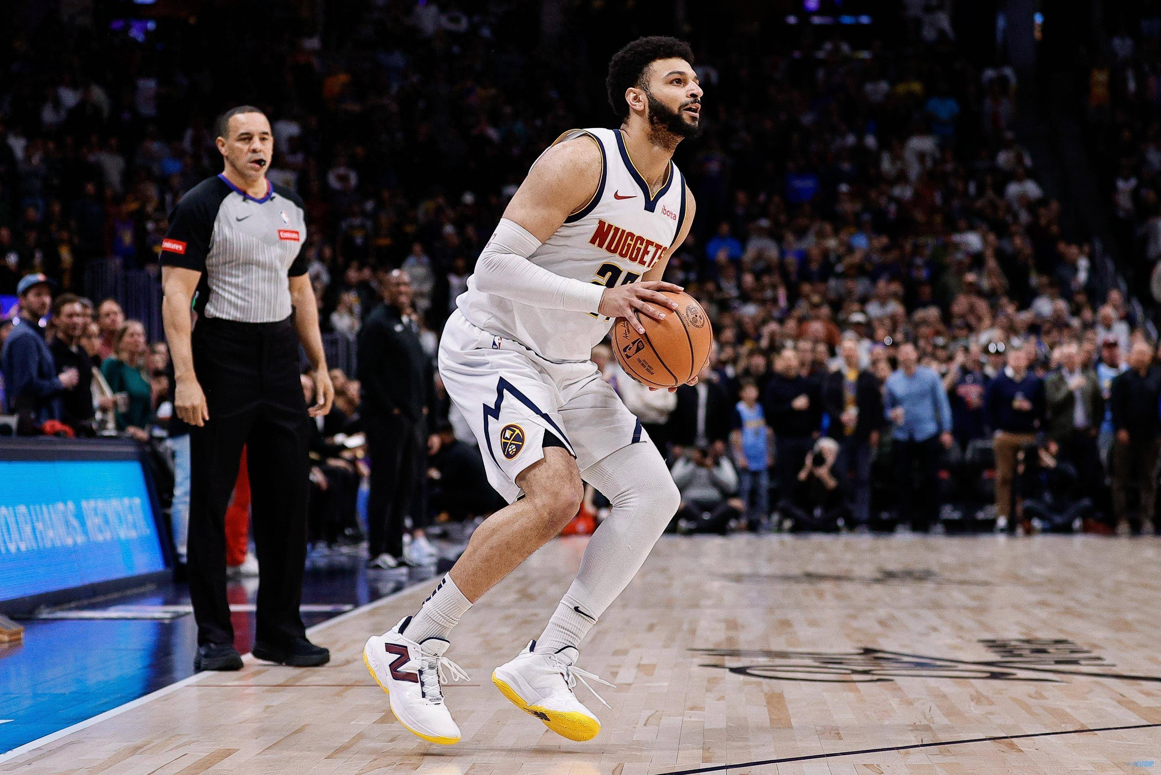 包含法国网球队绝杀意大利网球队，穆雷关键制胜的词条