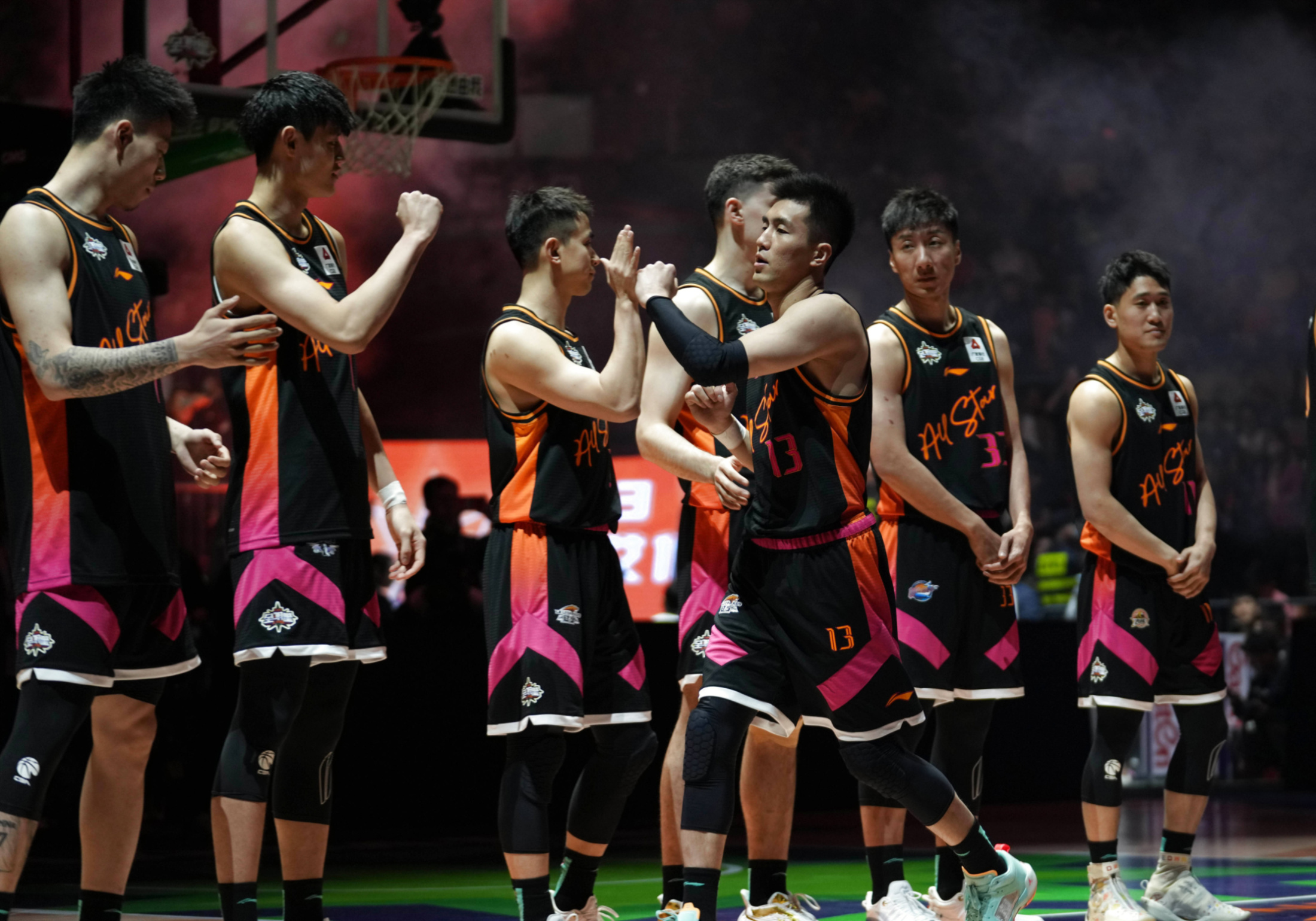 焦点大战：CBA上演巅峰碰撞