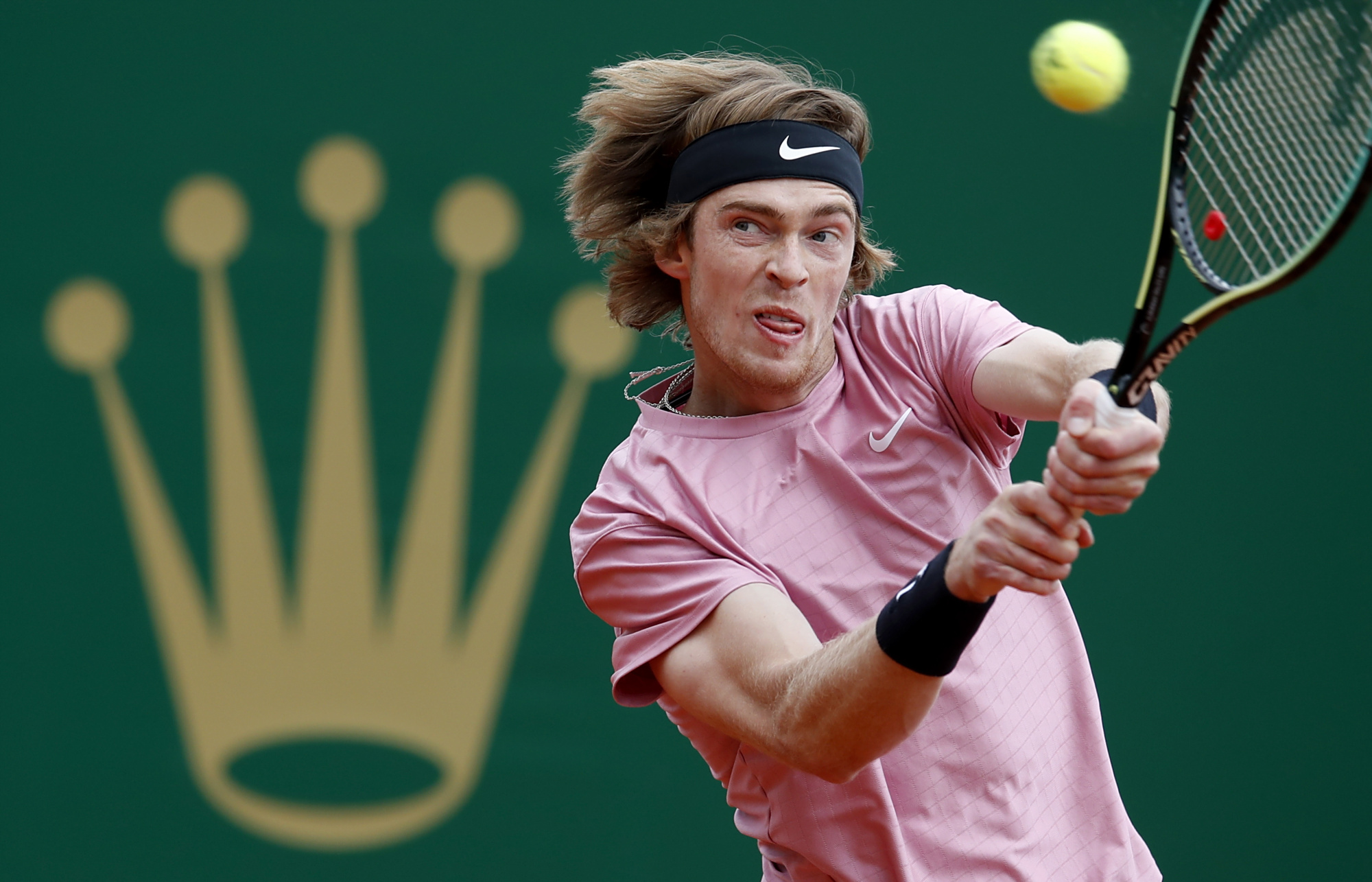 戴维斯杯险胜蒙特卡洛大师赛,西西帕斯状态火热 戴维斯杯险胜蒙特卡洛大师赛,西西帕斯状态火热