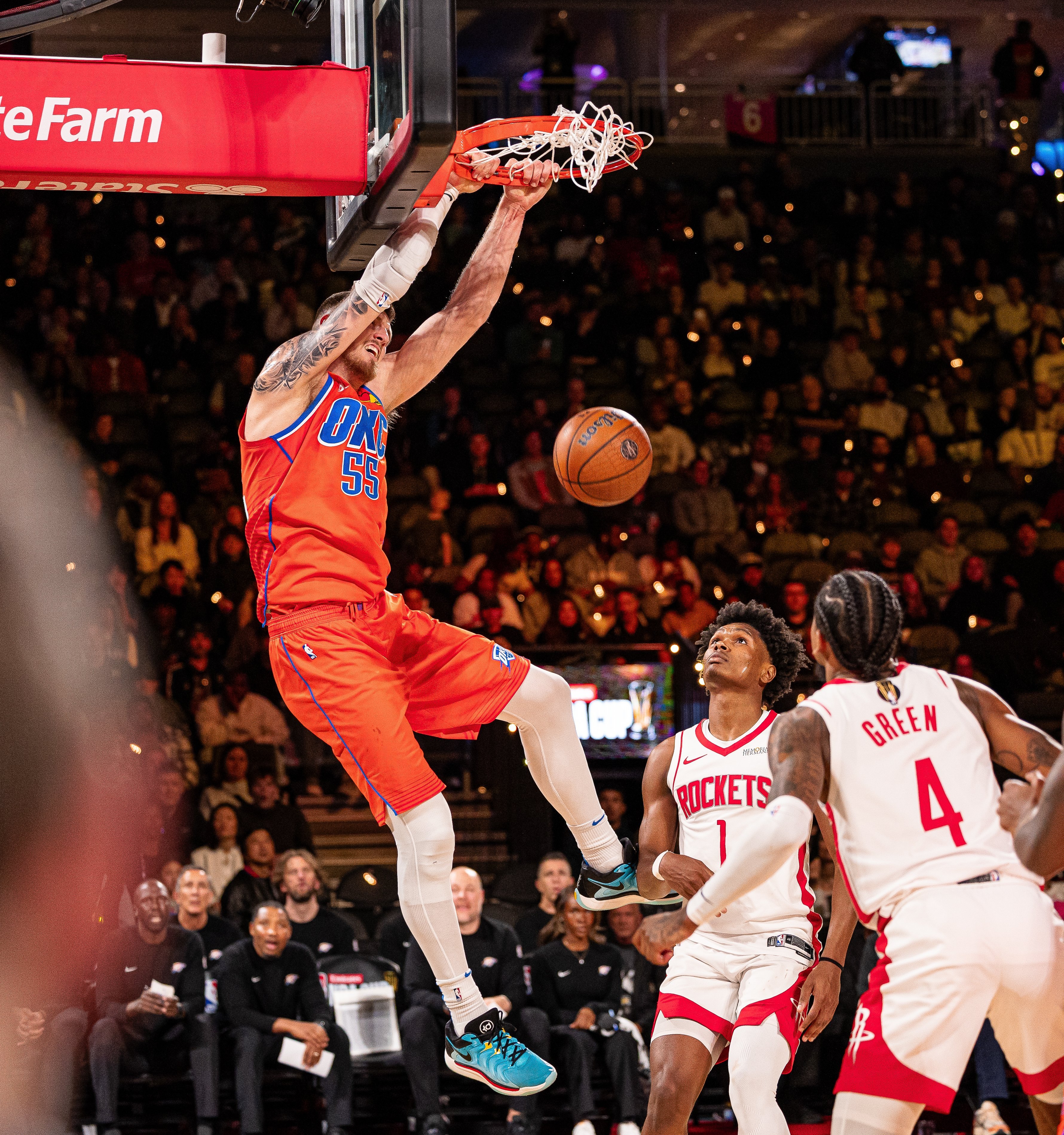 快船鏖战篮网,拉文统治全场 快船鏖战篮网,拉文统治全场