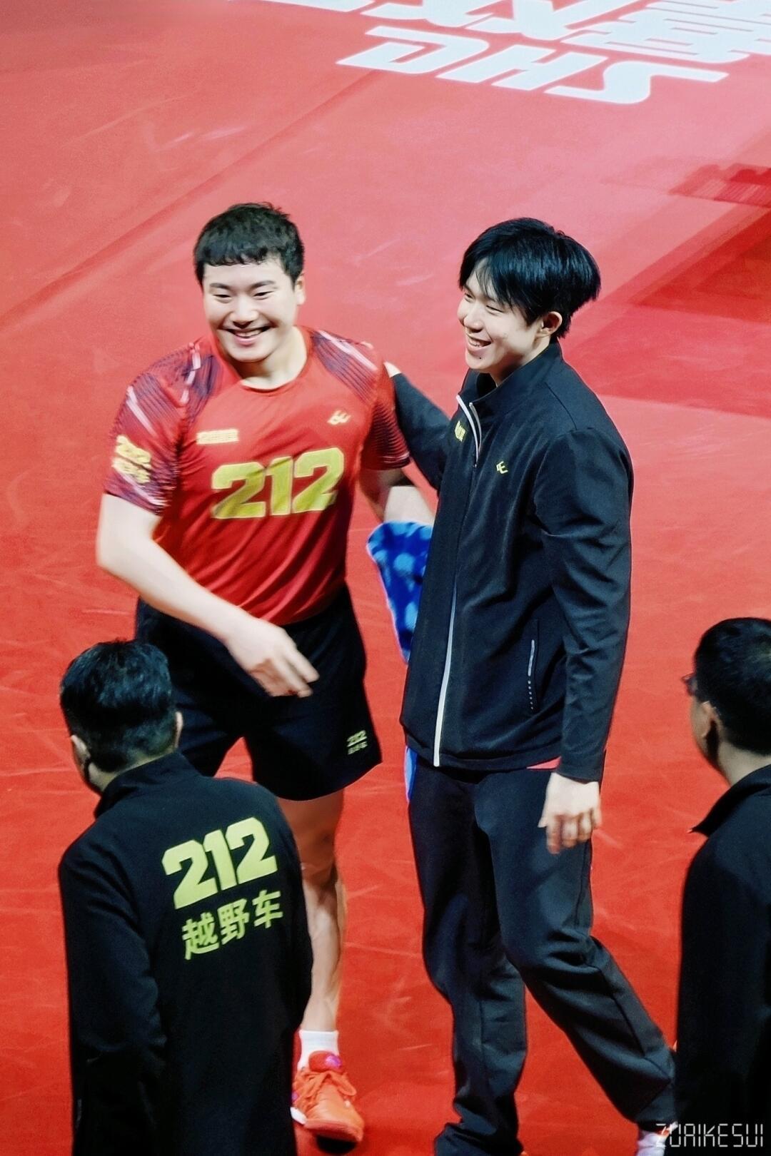 德国队轻取奥地利队,王皓扛起全队 德国队轻取奥地利队,王皓扛起全队