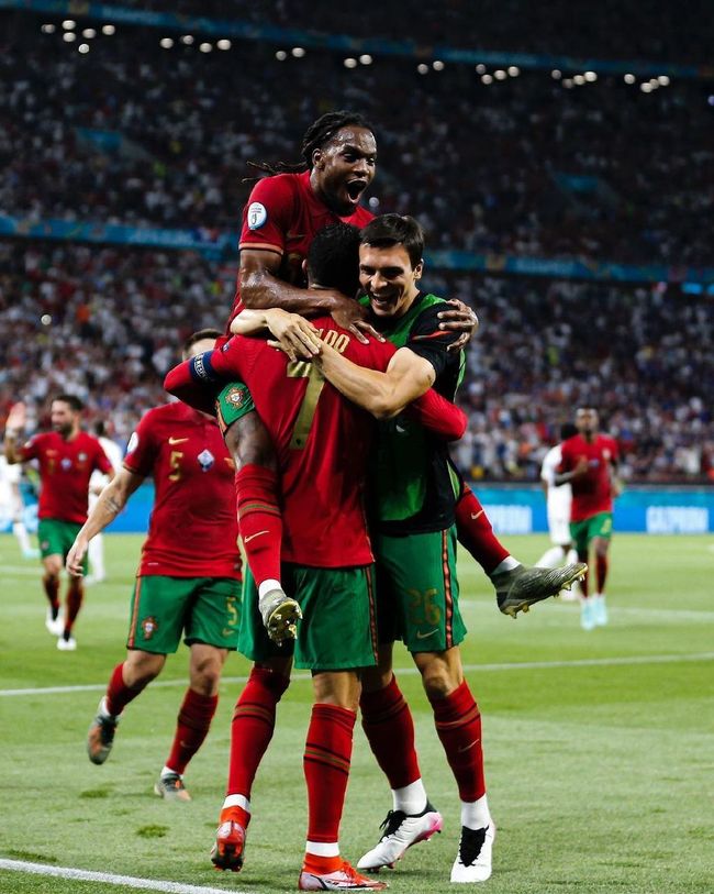 葡萄牙队险胜日本队,奥恰洛夫惊艳四座 葡萄牙队险胜日本队,奥恰洛夫惊艳四座