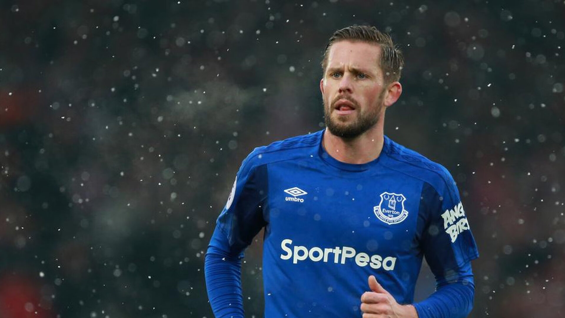 当胡金秋在伯纳乌投进绝杀三分，一场打破次元壁的体育史诗