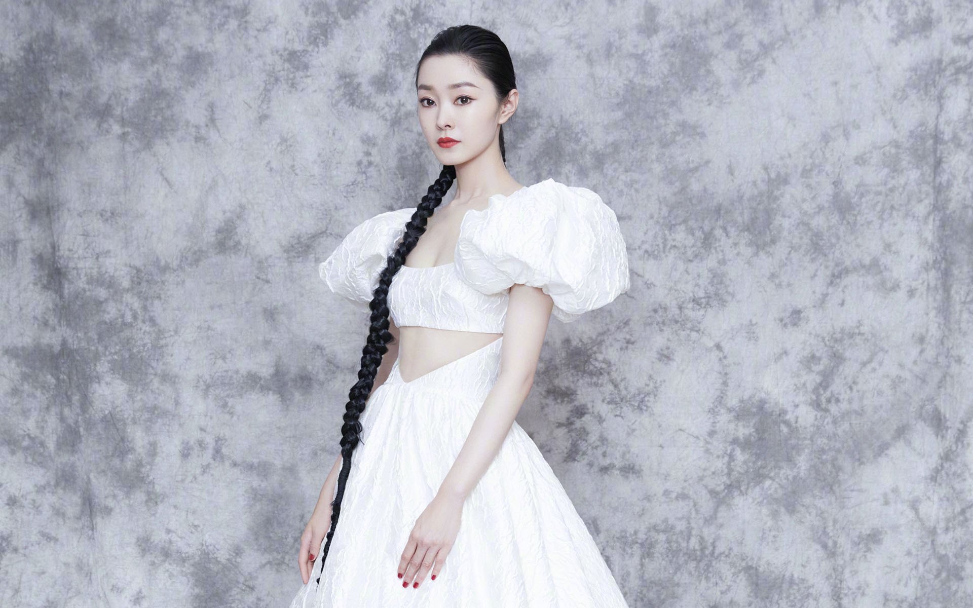 塞维利亚带走毕尔巴鄂，佩德里东决关键战接管比赛—足球之夜的双重奏