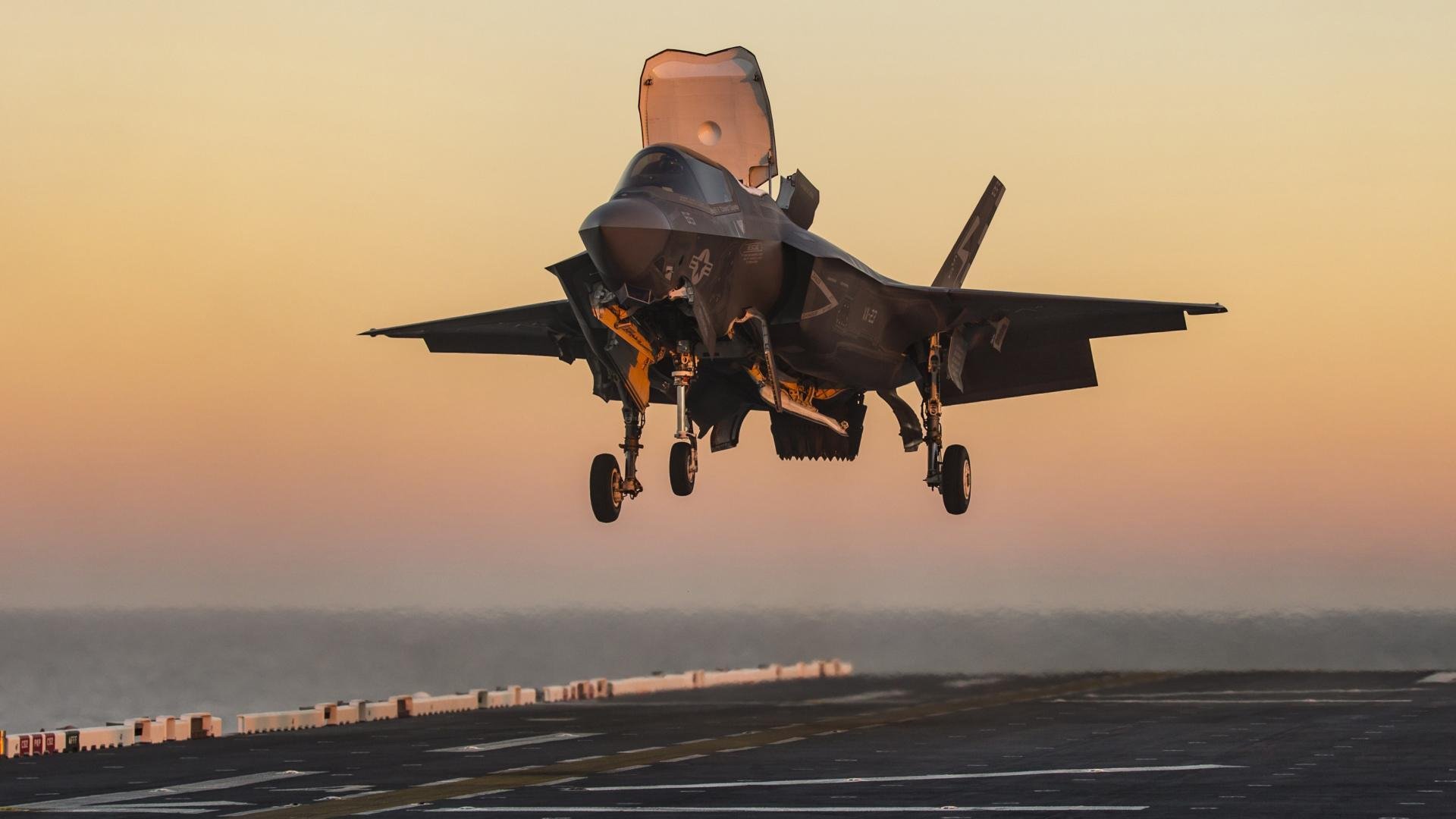 巴黎完胜乌拉圭，阿尔瓦雷斯闪耀，一场新星与体系的加冕礼