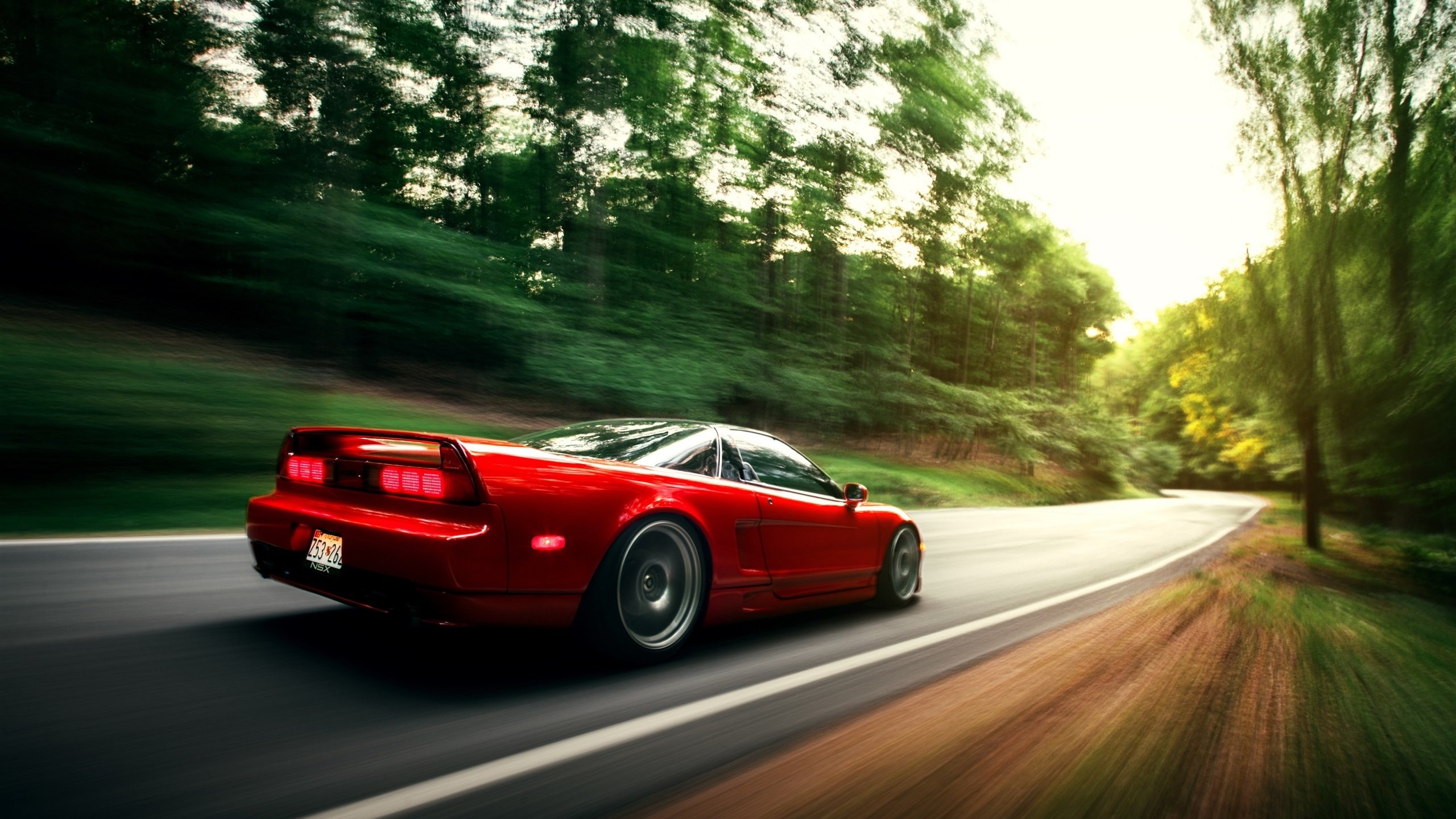 跨界统治，从NBA内线厮杀到F1引擎轰鸣，詹姆斯诠释何为掌控力