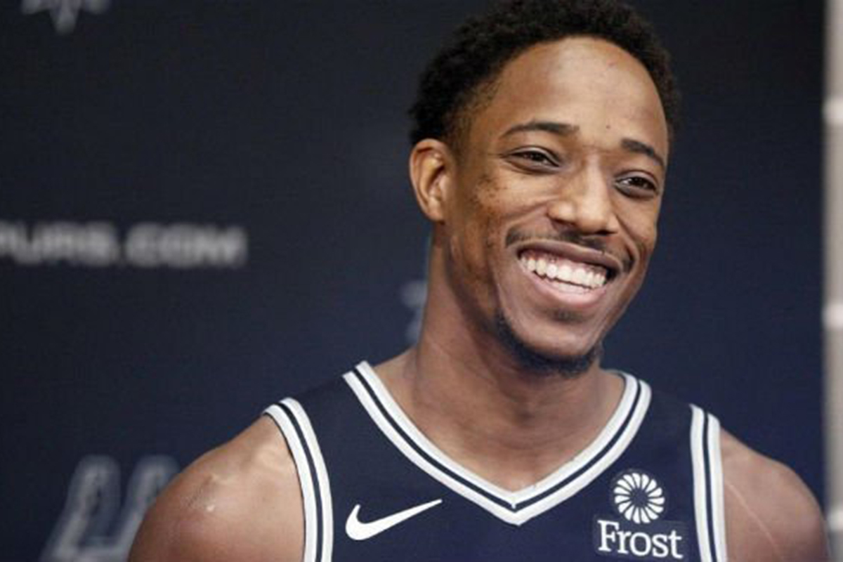 广东队淘汰赛过关马刺，德罗赞成为关键先生